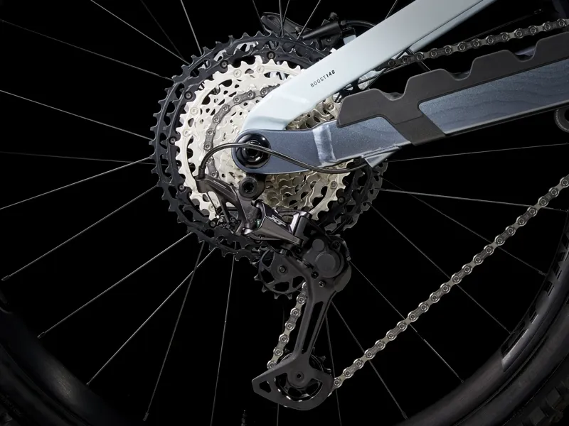 TREK Slash 8 XT Gen 6 Full Suspension Mountain Bike in Plasma Grey Pearl-1