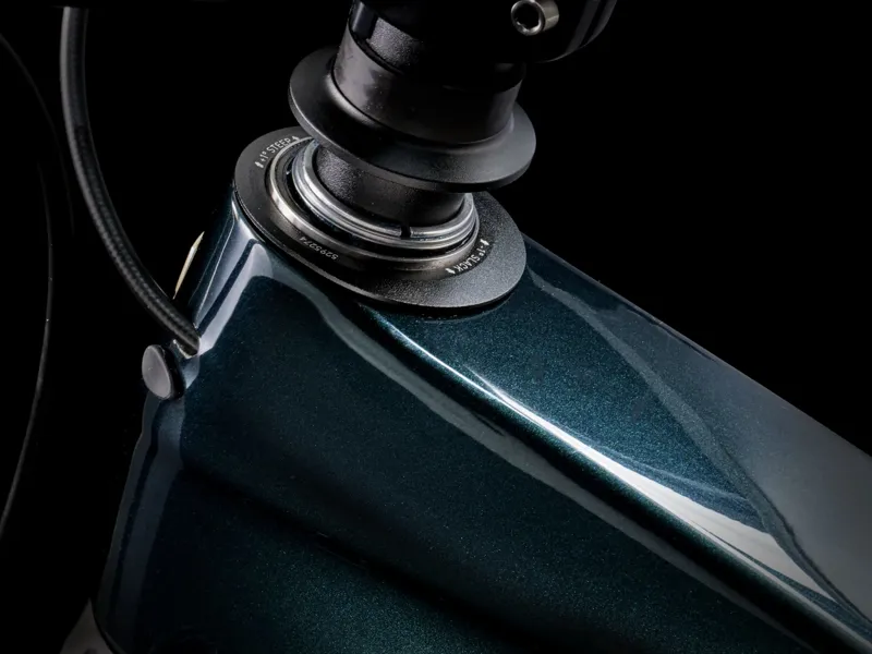 TREK Slash 9.8 XT Gen 6 Full Suspension Mountain Bike in Argent Drizzle-6