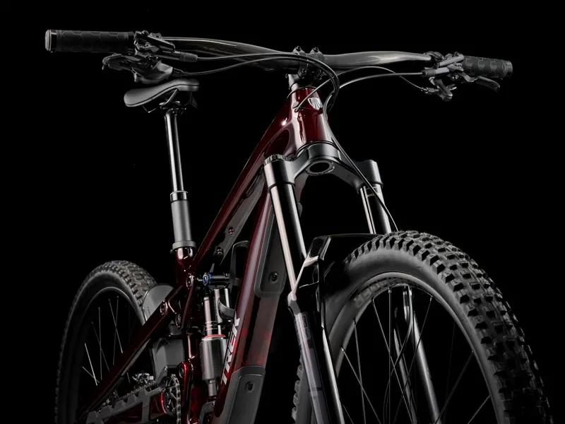 TREK Slash 9.8 XT Gen 6 Full Suspension Mountain Bike in Carbon Red Smoke-2
