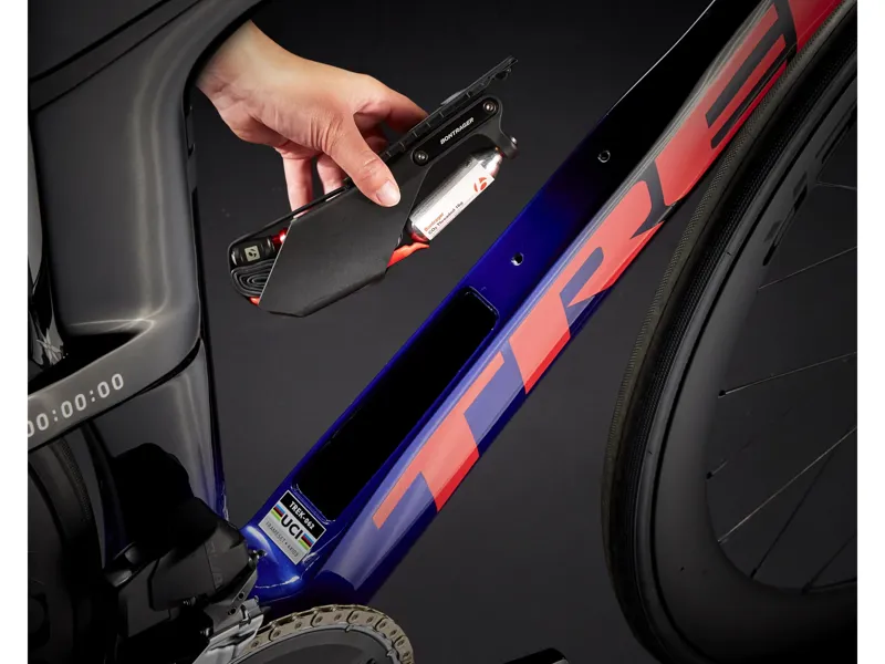 TREK Speed Concept SLR 6 AXS Triathlon Bike in Hex Blue and Trek Black-4