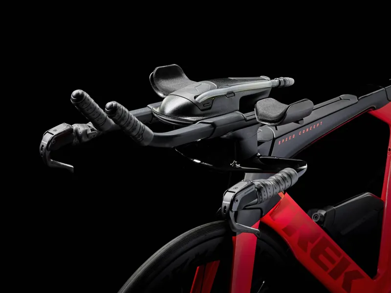 TREK Speed Concept SLR 7 AXS Triathlon Bike in Viper Red and Trek Black-2