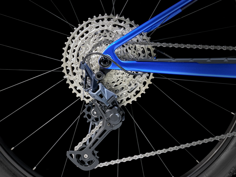 TREK Supercaliber SL 9.6 Gen 2 Full Suspension XC Mountain Bike in Alpine Blue-4