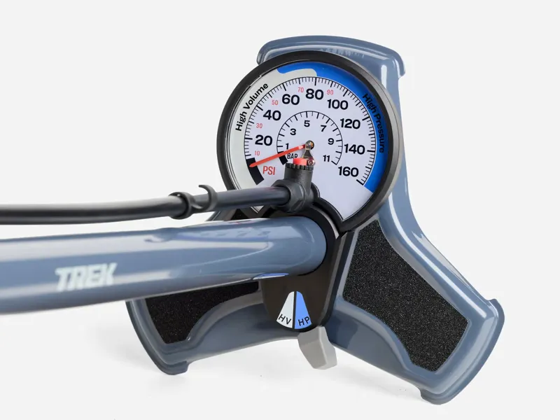 TREK Dual Charger Floor Pump in Catalina Fog-2