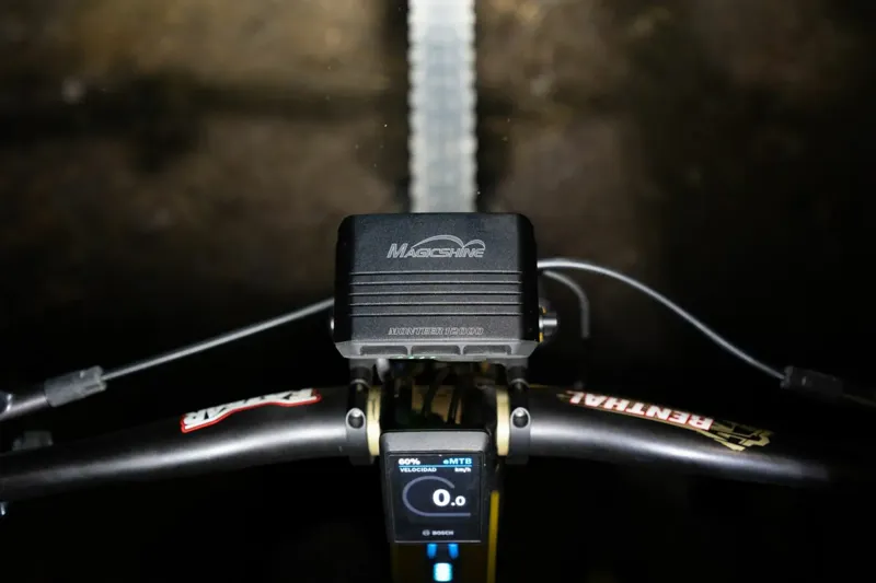 Magic Shine Monteer 12000 Front Light-10