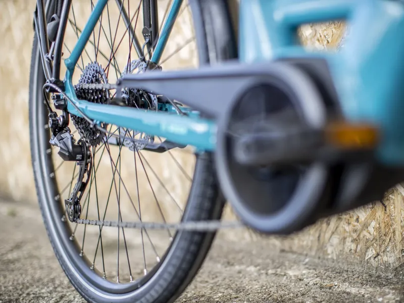 TREK Verve+ 3 Lowstep 400Wh Electric Hybrid Bike in Teal-4