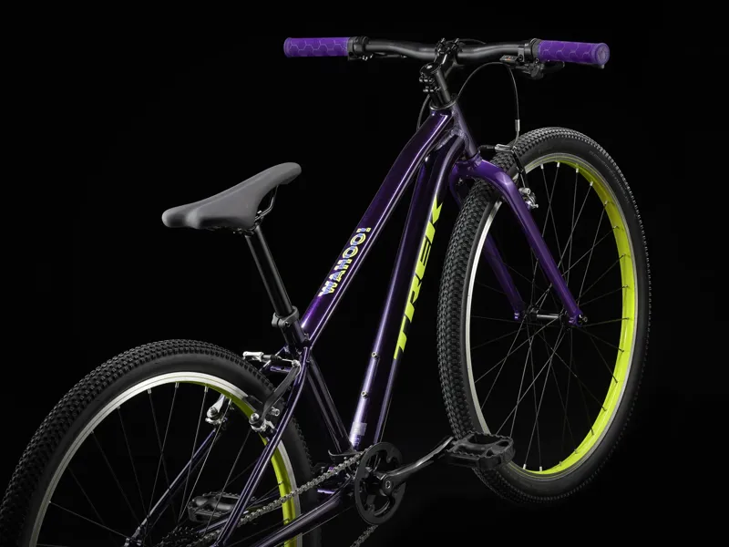 TREK Wahoo 26 Kids Hybrid Bike in Purple Abyss-3