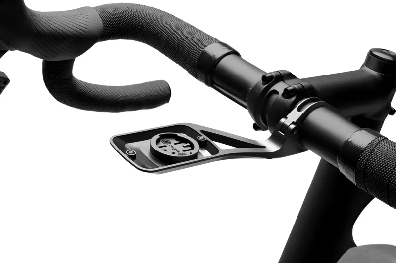 Wahoo ELEMNT ACE GPS Cycling Computer-12