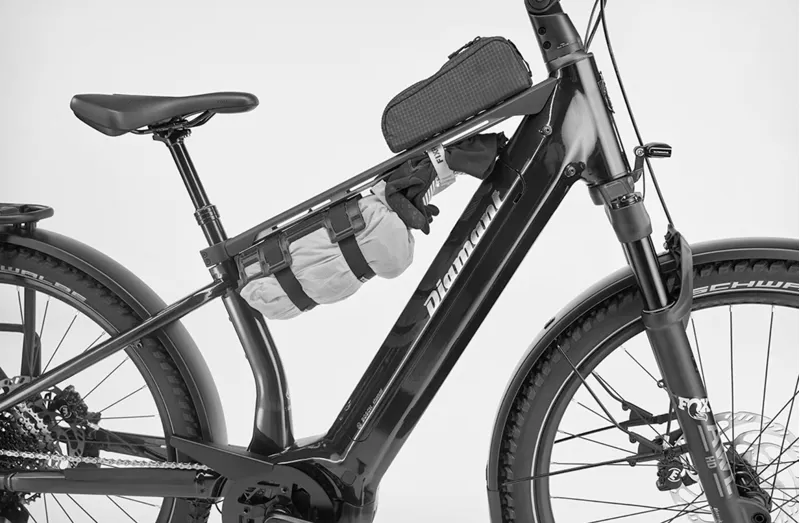 Diamant Suvea Trip Pro Low Step 800Wh Electric Hybrid Bike in Mitternachtsblau-4