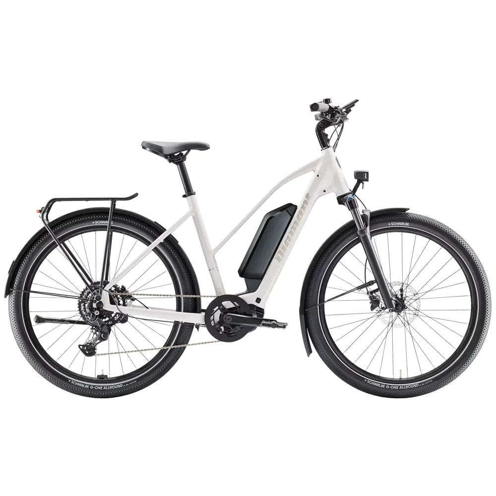 Team Cycles Diamant Zing Trip Core Mid Step 545Wh Electric Hybrid Bike in Baumwollweiss | Interest FREE Finance & Online Refund Policy.