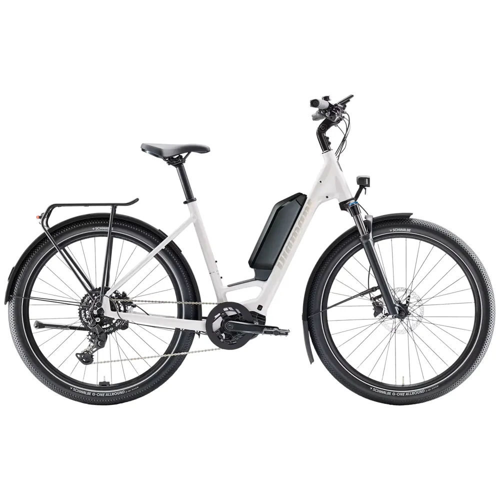 Team Cycles Diamant Zing Trip Core Low Step 545Wh Electric Hybrid Bike in Baumwollweiss | Interest FREE Finance & Online Refund Policy.