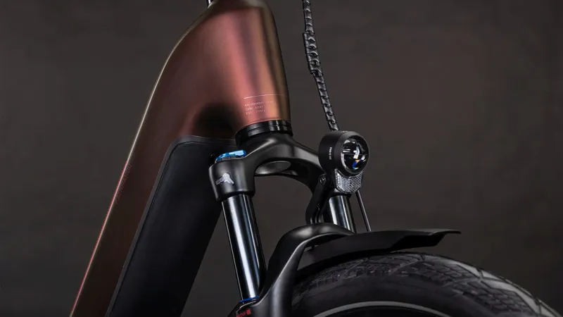 Cube Kathmandu Hybrid Pro EE 800Wh Electric Hybrid Bike in Sunglow and Chrome-5