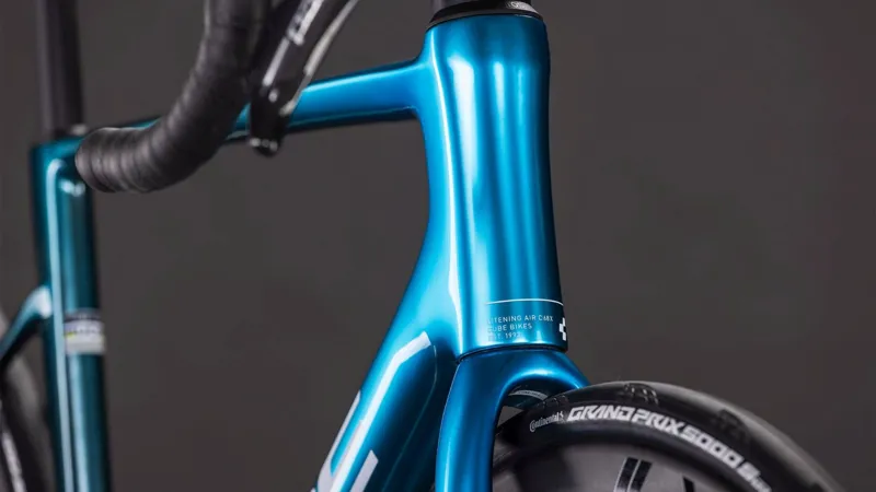 Cube Litening Air C:68X SLX Road Bike in Chromeblue and Liquidblue-6