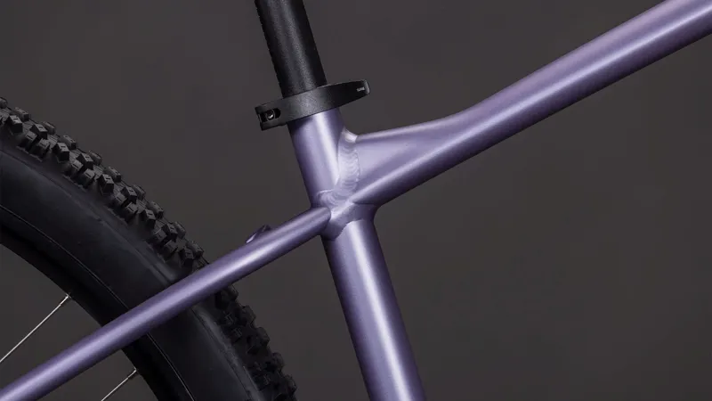 Cube Aim One Mountain Bike in Lightpurple and Chrome-5