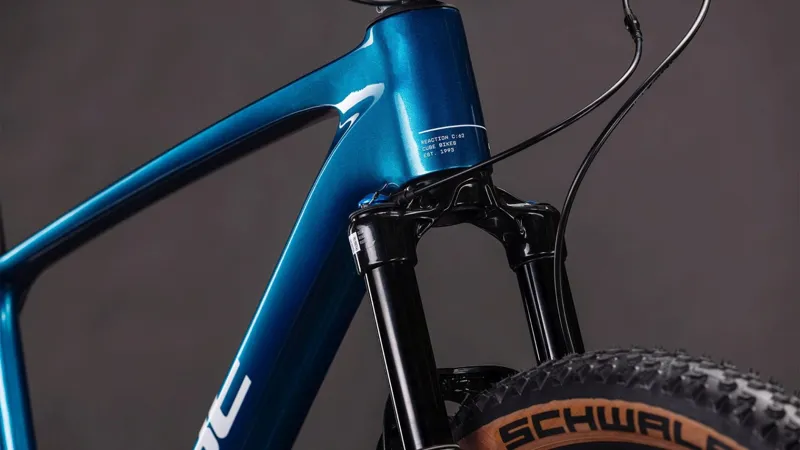 Cube Reaction C:62 SLX Hardtail Mountain Bike in Electricblue and White-4