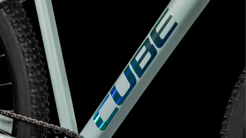 Cube Aim Race Hardtail Mountain Bike in Frozengrape and Turmalin-4