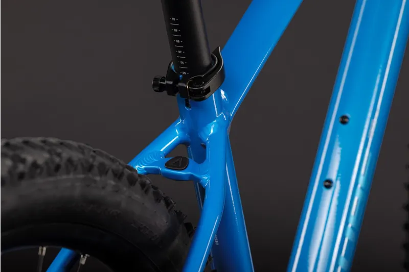Cube Aim Pro Mountain Bike in Topasblue and Blue-4