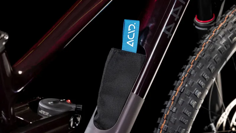 Cube Stereo ONE44 C:68X SLX Full Suspension Mountain Bike in Liquidviolet and Black-9