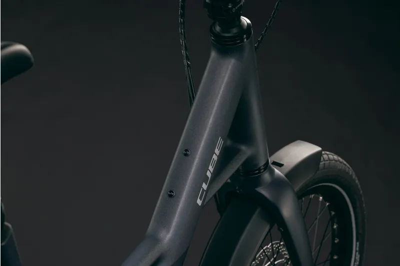 Cube Compact Hybrid Deluxe 540Wh Electric Bike in Nightsky and Grey-5