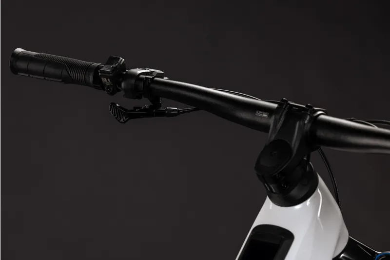 Cube Stereo Hybrid ONE44 HPC Pro 800Wh Electric Full Suspension Mountain Bike in Metallicwhite and Blue-4