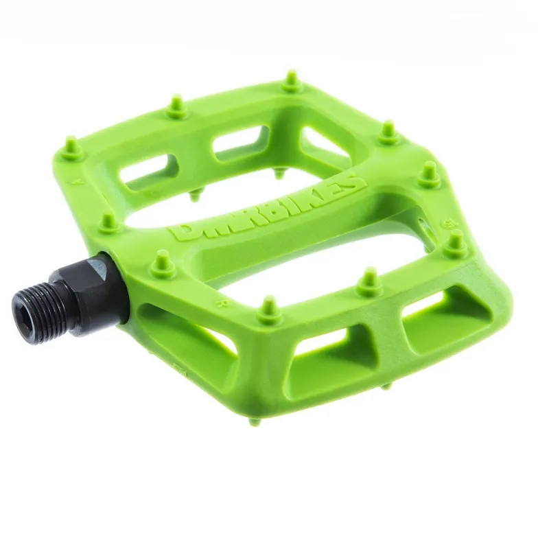 DMR V6 Cro-Mo Axle Plastic Mountain Bike Pedals in Green