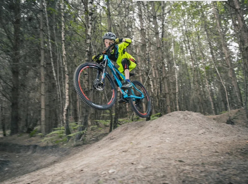 2021 Whyte 405 V3 Matt Petrol-4