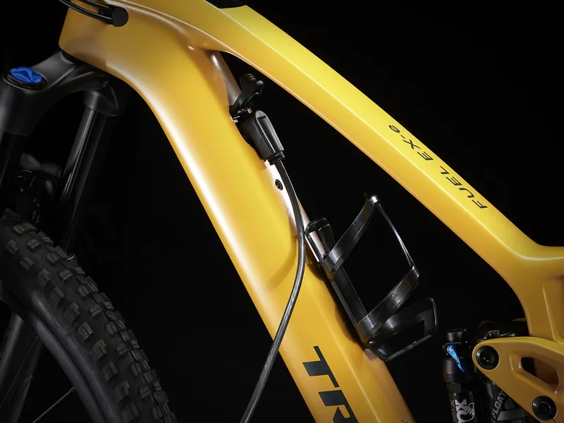 TREK Fuel EXe 9.7 SLX XT in Baja Yellow-6