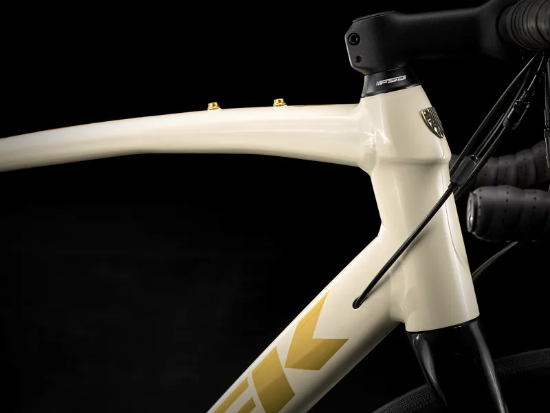 TREK Domane AL 4 Disc Road Bike in Era White and Carbon Smoke-4
