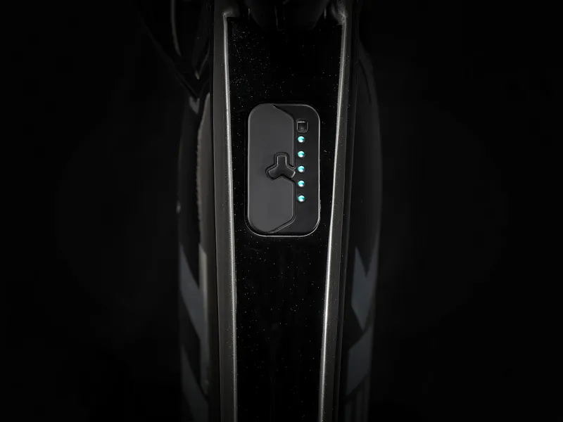 2022 TREK Domane + ALR Road Bike Voodoo Trek Black -6