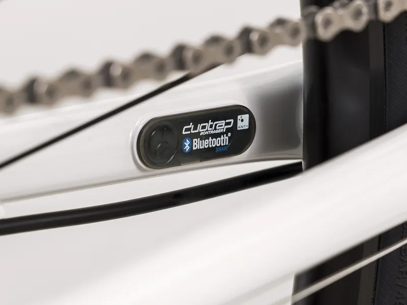 2021 Trek FX 3 Disc Mens Hybrid Bike in White-4