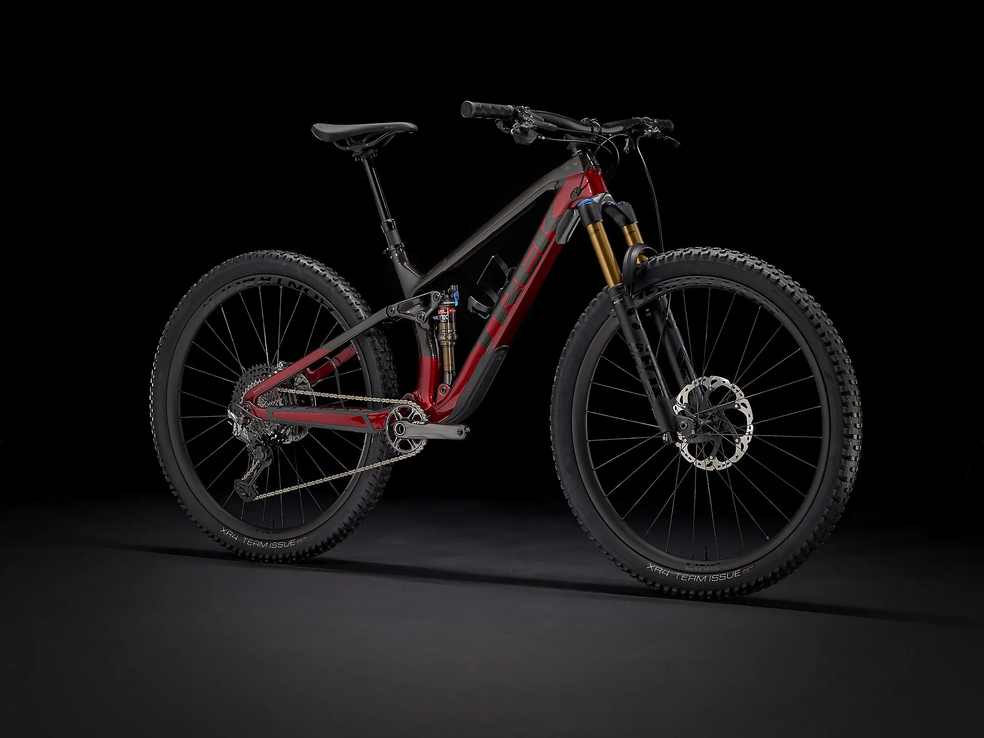 2021 Trek Fuel EX XTR Mountain Bike in Black