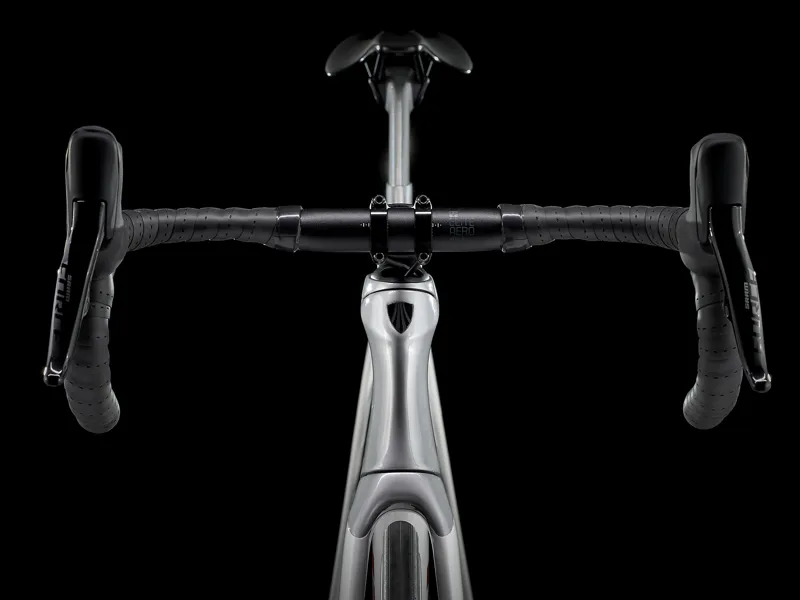 2021 Trek Madone SL 7 Disc eTap Crystal White and Quicksilver White