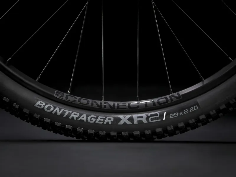 2021 Trek Marlin 5 Womens Hardtail Mountain Bike in Purple-2