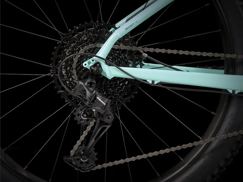 2021 TREK Roscoe 7 in Aloha Green and Battleship Blue-3