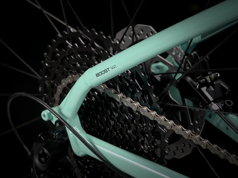 2021 TREK Roscoe 7 in Aloha Green and Battleship Blue-9