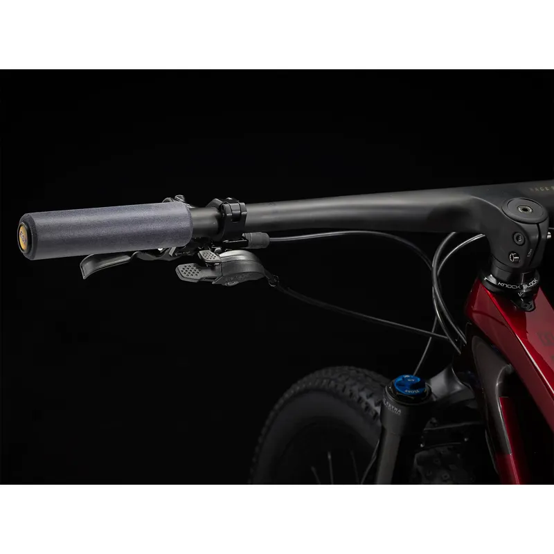 TREK Procaliber 9.8 XC Mountain Bike in Carbon Red Smoke and Crimson-8