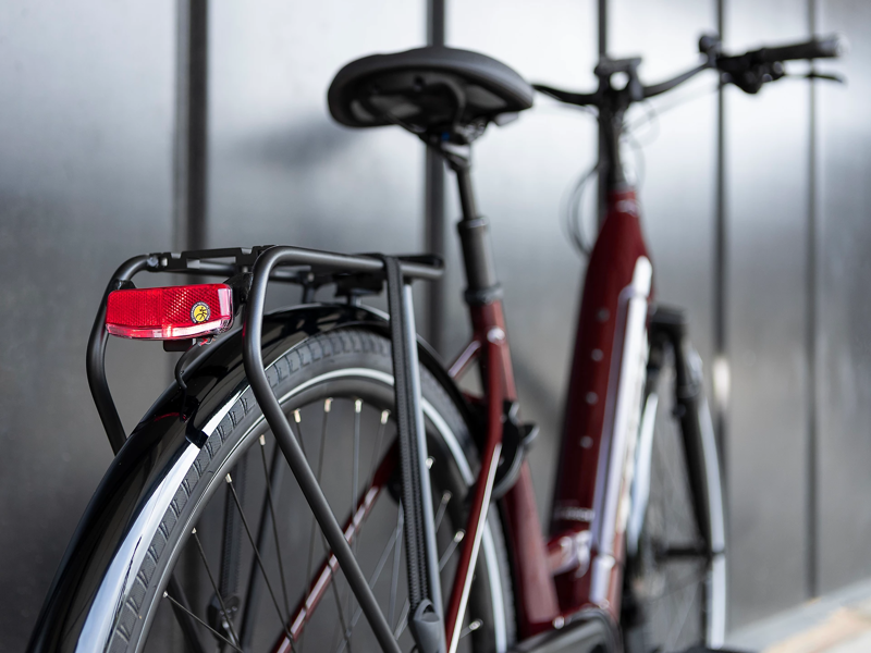 TREK Verve+ 4 Lowstep 500Wh Electric Hybrid Bike Red-5