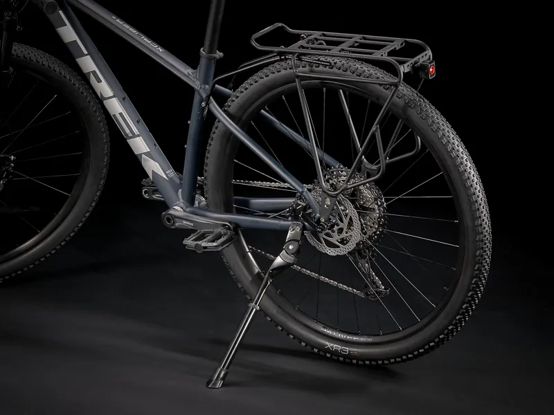 Trek x caliber hotsell 9 2021 navy