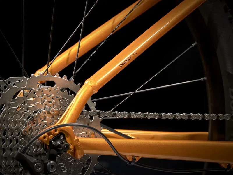 2021 TREK X-Caliber 7 Mountain Bike in Factory Orange and Lithium Grey-8