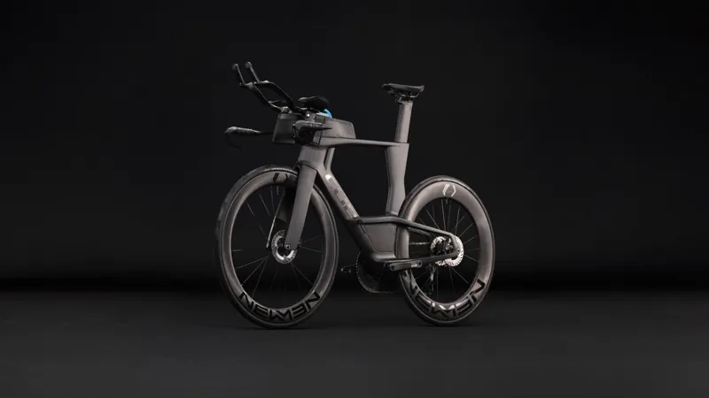 Cube Aerium C:68X Race Triathlon TT Road Bike in Carbon and Chrome-9