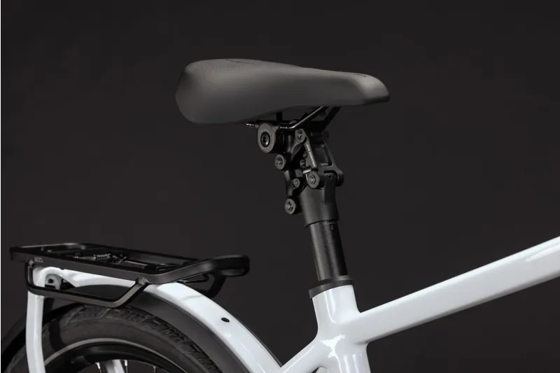 Cube Kathmandu Hybrid Deluxe Pro 800Wh Electric Hybrid Bike in Metallicwhite and Chrome-3