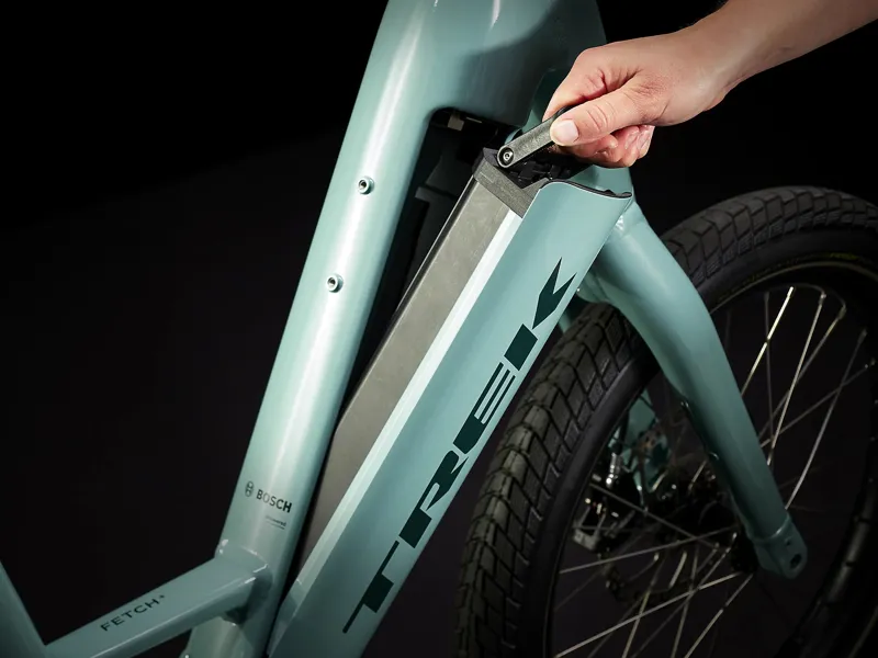 TREK Fetch+ 2 500Wh Electric Cargo Bike in Blue Sage-8