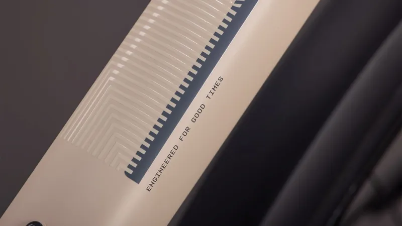 Cube Kathmandu One Hybrid Bike in Oatgrey and Grey-2