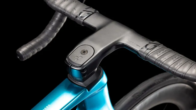 Cube Litening Aero C:68X SLX Road Bike in Chromeblue and Liquidblue-5