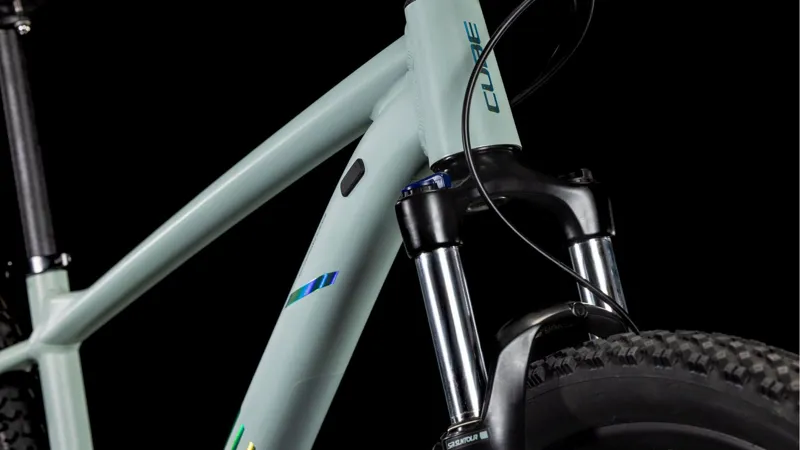 Cube Aim Race Hardtail Mountain Bike in Frozengrape and Turmalin-5