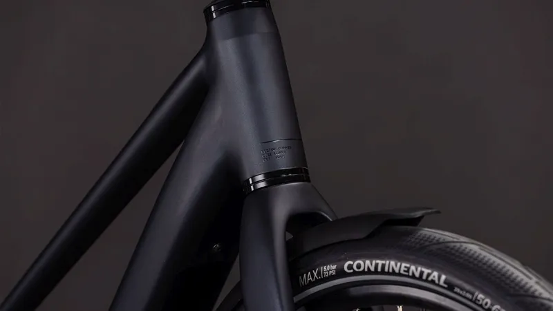 Cube Editor Hybrid Pro FE 400Wh Electric Hybrid Bike in Coal and Prism-4