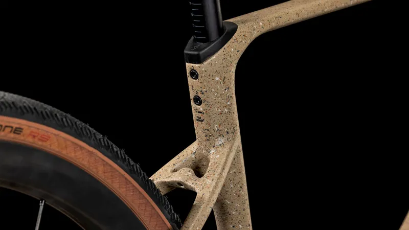 Cube Nuroad C:62 SLT Gravel Bike in Mineralgrit Black-7