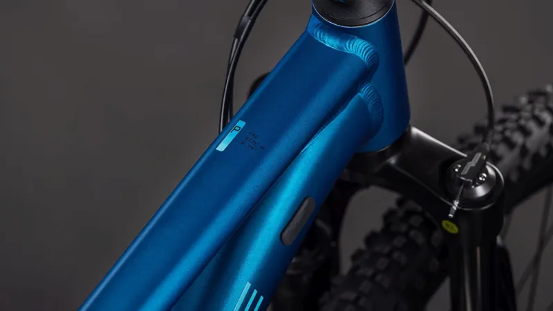 Cube Attention Pro Mountain Bike in Electricblue and Blue-4