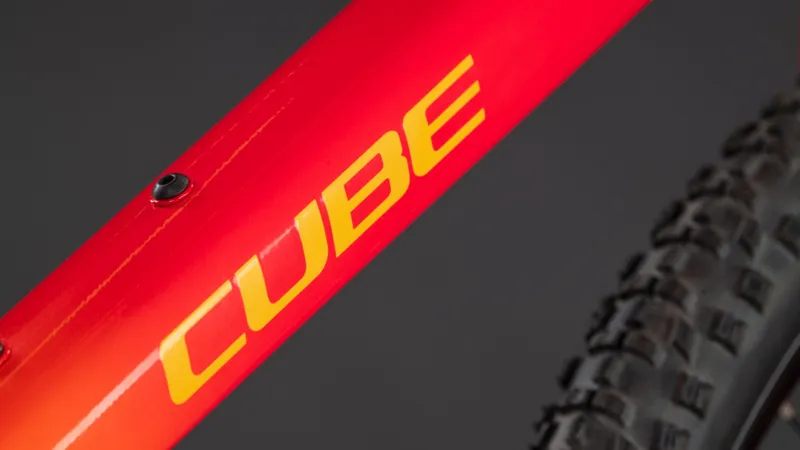 Cube Numove 200 Disc Kids Bike in Redrose and Peach-5