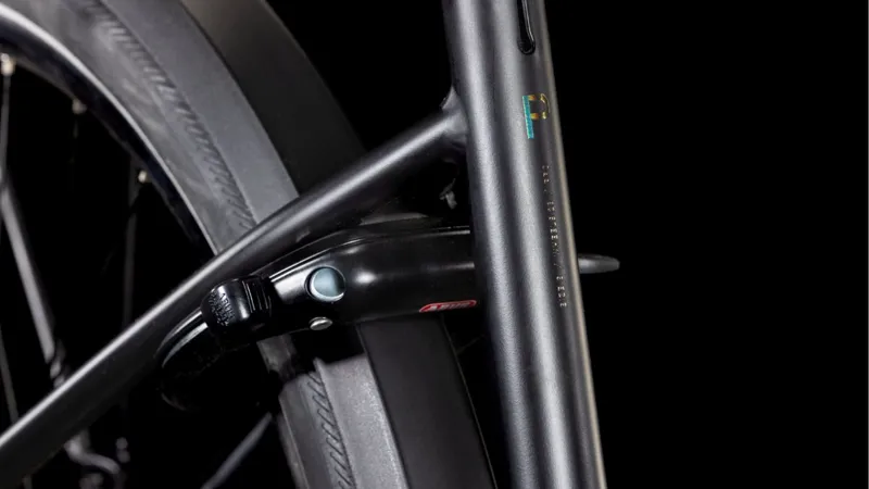 Cube Supreme Hybrid Pro EE 625Wh Electric Hybrid Bike in Black and Spectral-4