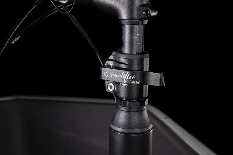 Cube Cargo Dual Hybrid 1000Wh Electric Cargo Bike in Flashgrey an Black-7